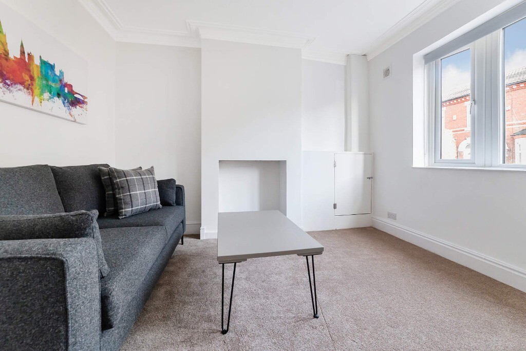 4 bedroom house for rent Mona Street Beeston, Nottingham, NG9 2BY