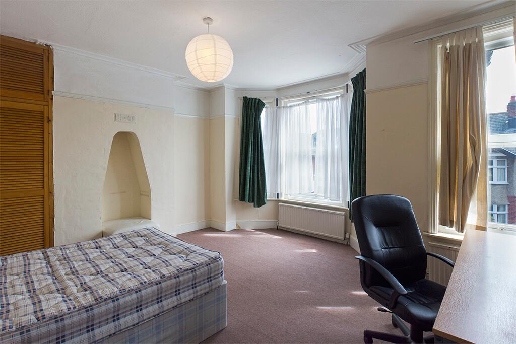 5 bedroom house for rent Holyrood Avenue, Southampton, SO17 1SH UniHomes