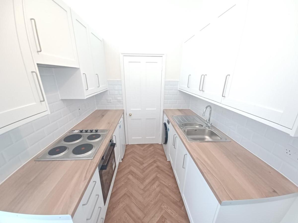 2 bedroom apartment for rent Grove Street, Flat 3, Bath, BA2 6PJ UniHomes