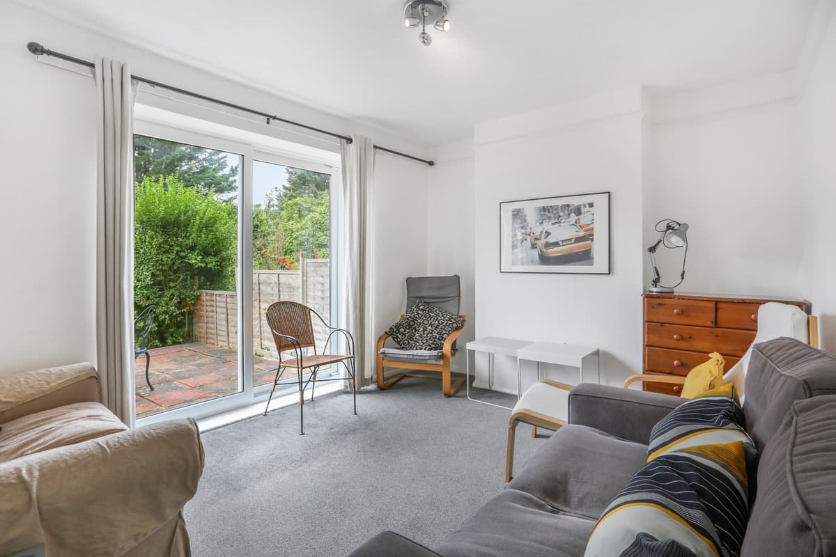 4 bedroom house for rent Weston Road, Surrey, GU2 8AW UniHomes