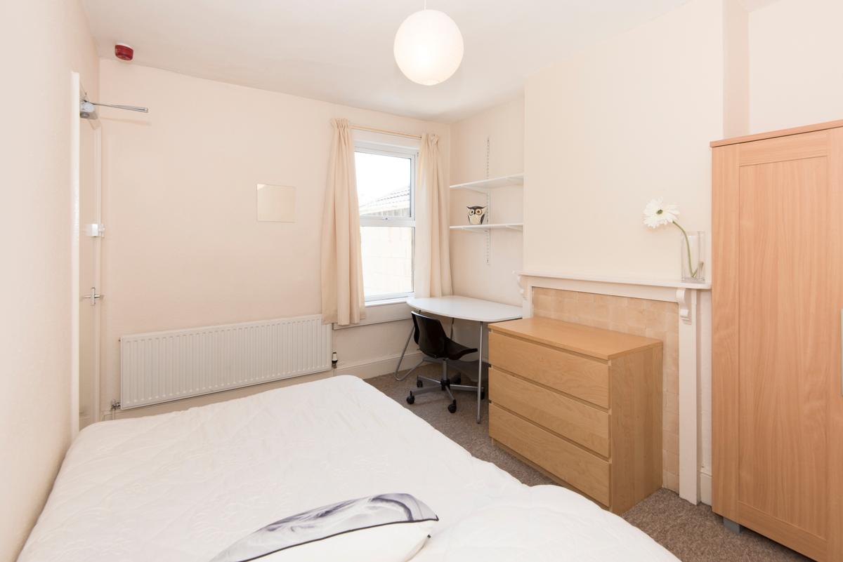 6 bedroom house for rent Arlington Road, Bath, BA2 3PG UniHomes