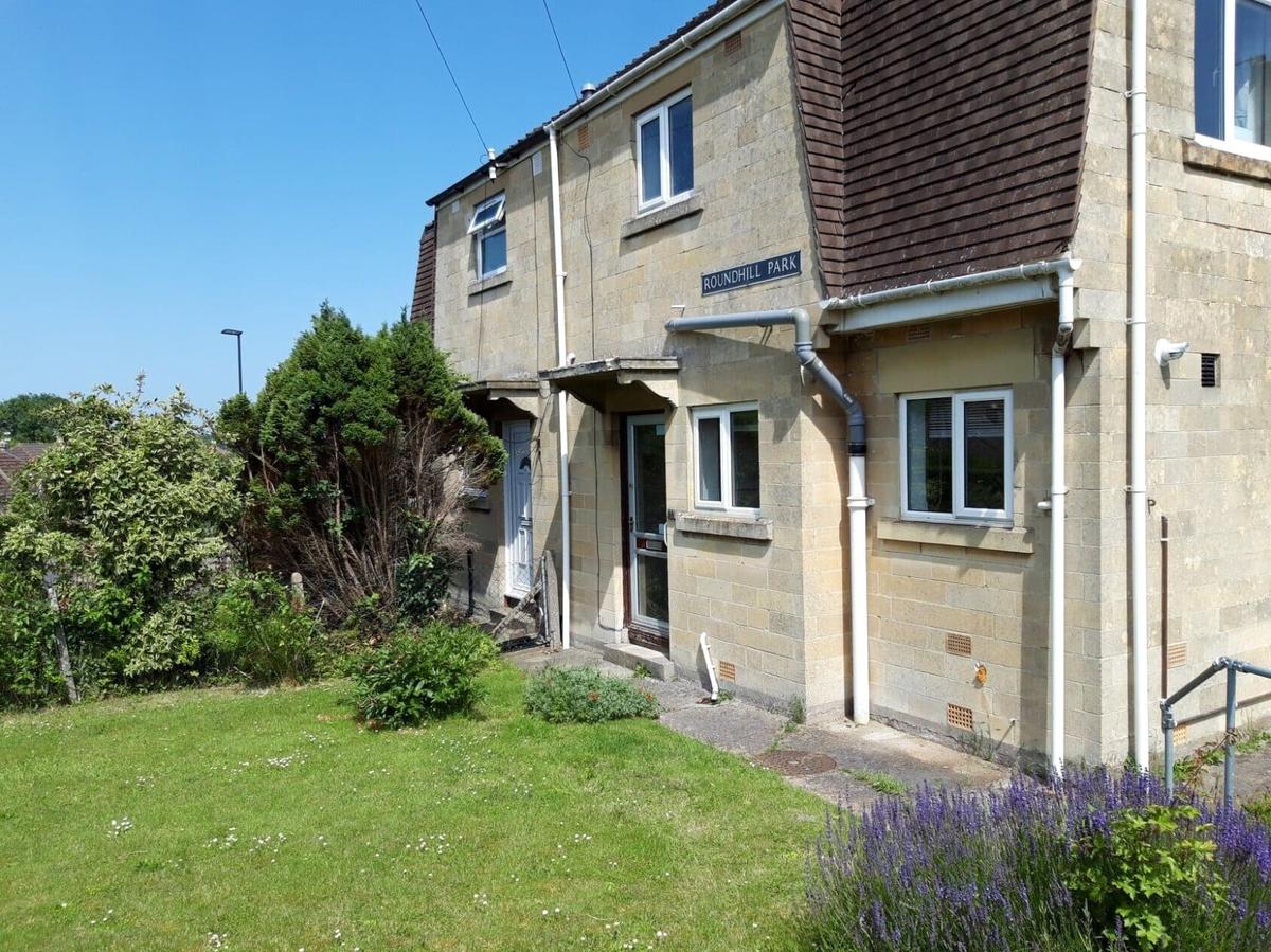 3 bedroom house for rent Roundhill Park, Bath, BA2 1NN UniHomes