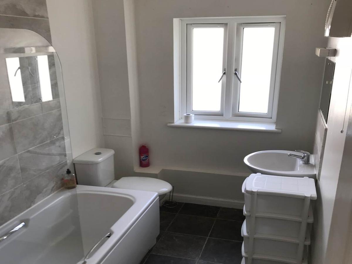 3 bedroom apartment for rent Walsingham Close, Hertfordshire, AL10 0RS