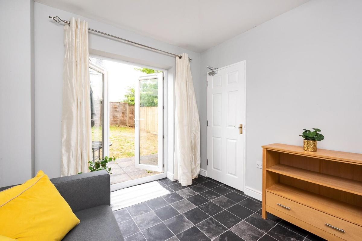 5 bedroom house for rent Breachwood View, Bath, BA2 2TX UniHomes