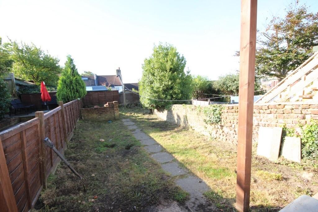 3 bedroom apartment for rent Ladysmith Road, Brighton, BN2 4EJ UniHomes