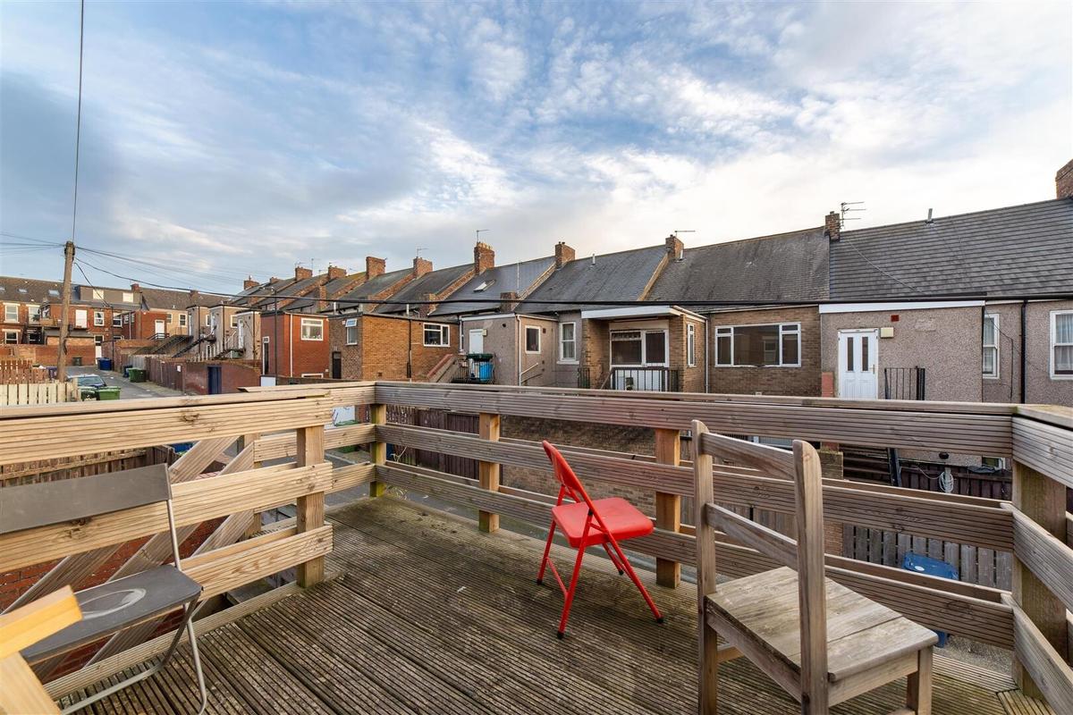 5 bedroom apartment for rent Warwick Street, Newcastle, NE6 5AR UniHomes