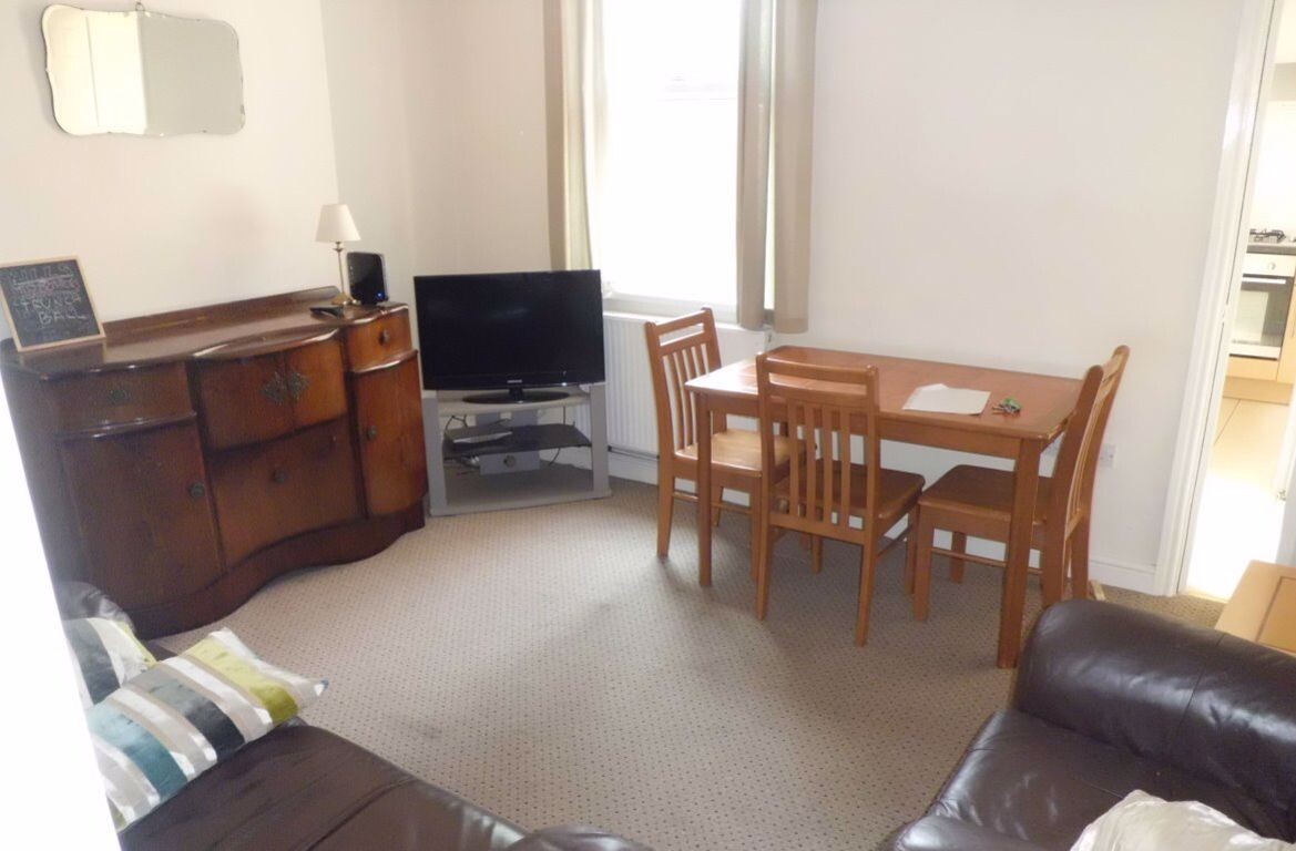 3 bedroom house for rent Teignmouth Road, Birmingham, B29 7AY UniHomes