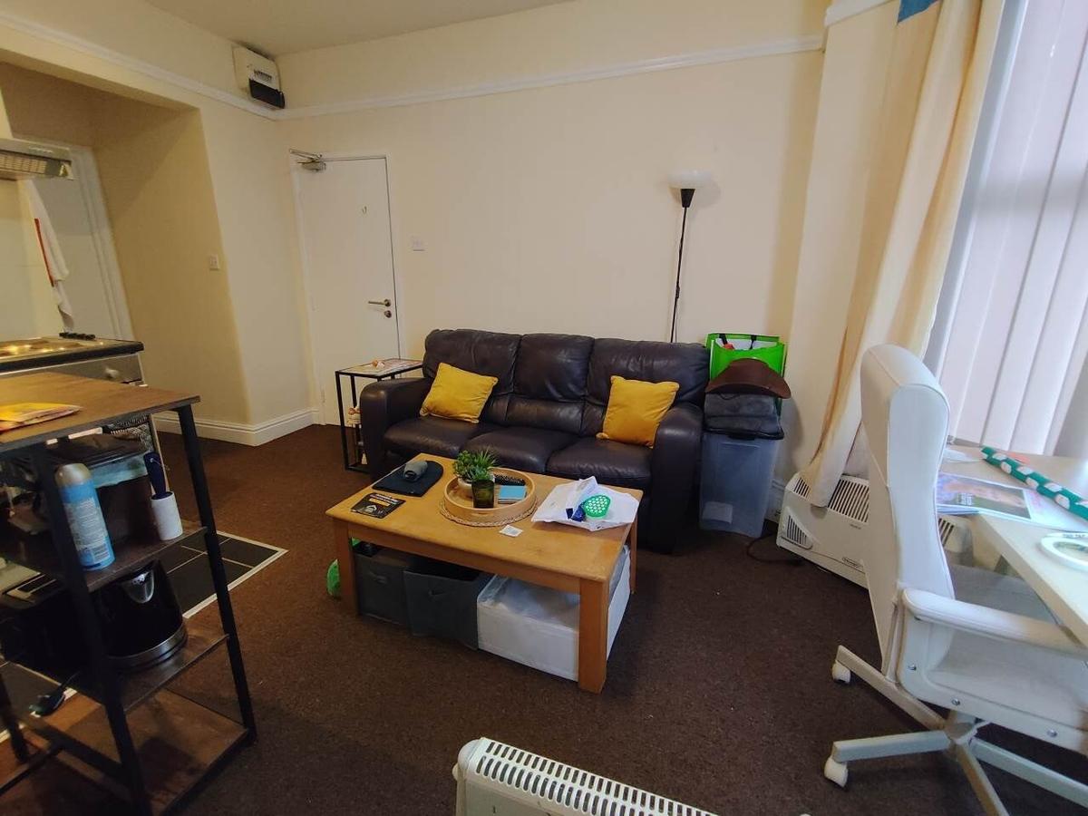 1 bedroom apartment for rent Cathays Terrace, Cardiff, CF24 4HZ UniHomes