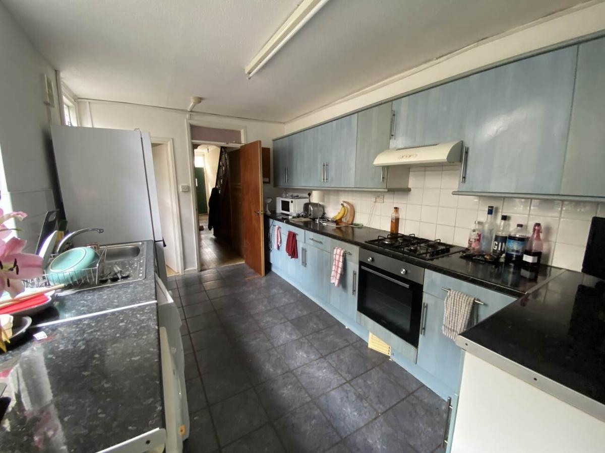 4 bedroom house for rent Robert Street, Cardiff, CF24 4PB UniHomes