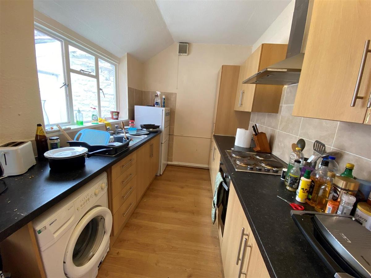 8 bedroom house for rent North Road, Aberystwyth, SY23 2EE UniHomes