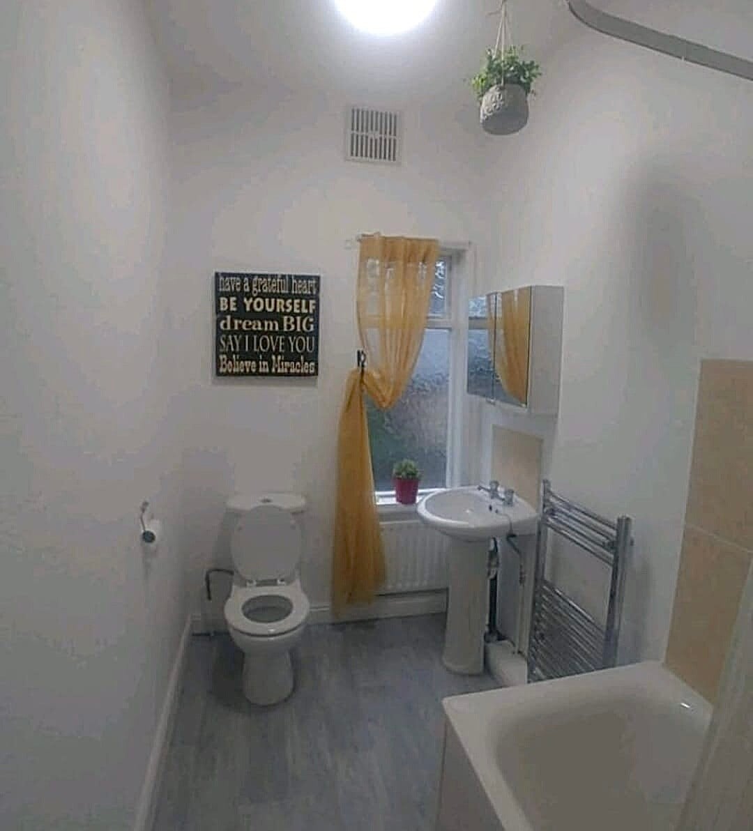 4 bedroom house for rent Wetherby Grove, Leeds, LS4 2JH UniHomes