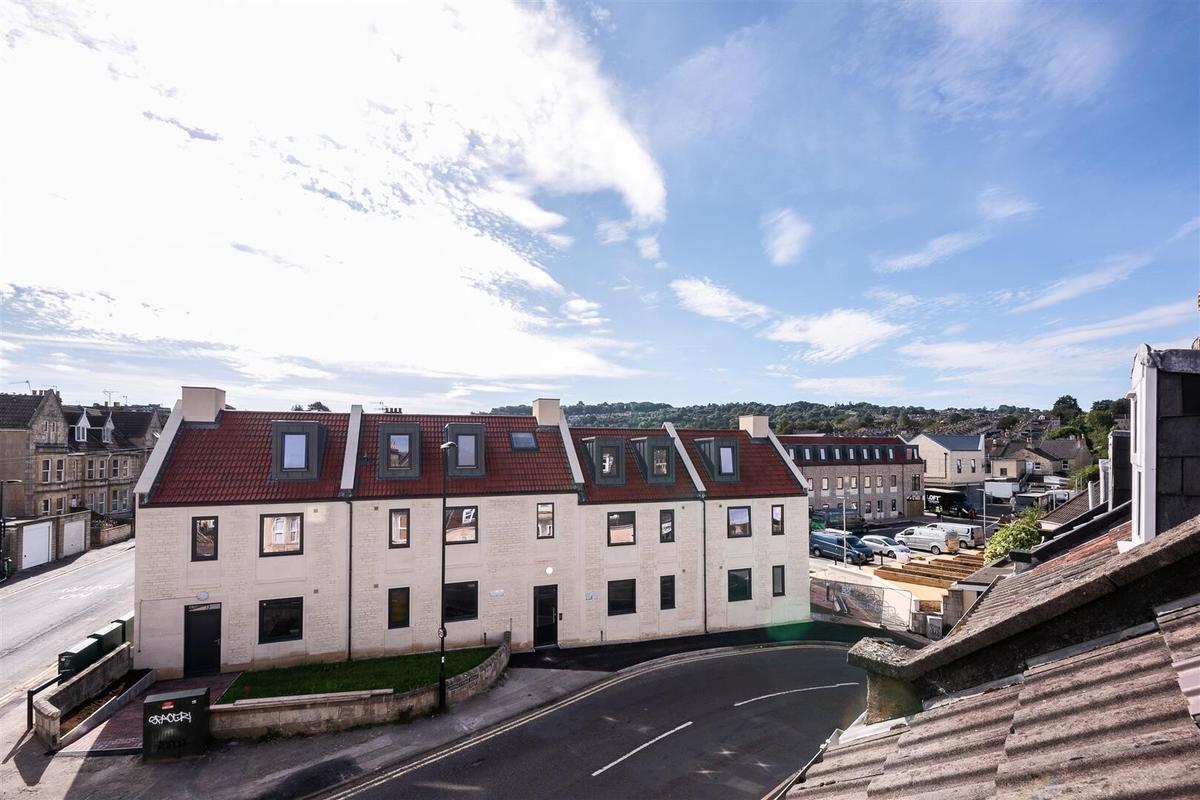 3 bedroom apartment for rent Livingstone Road, Bath, BA2 3PH UniHomes