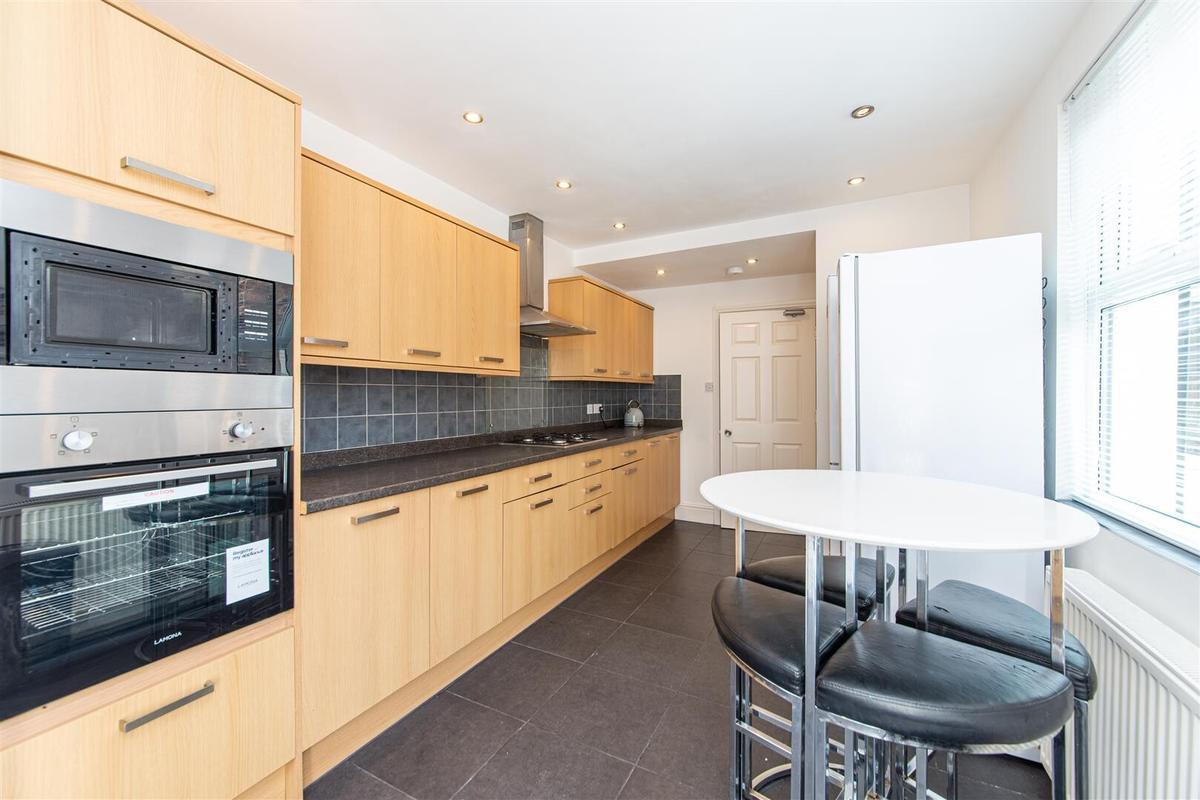 6 bedroom house for rent Doncaster Road, Newcastle, NE2 1RB UniHomes