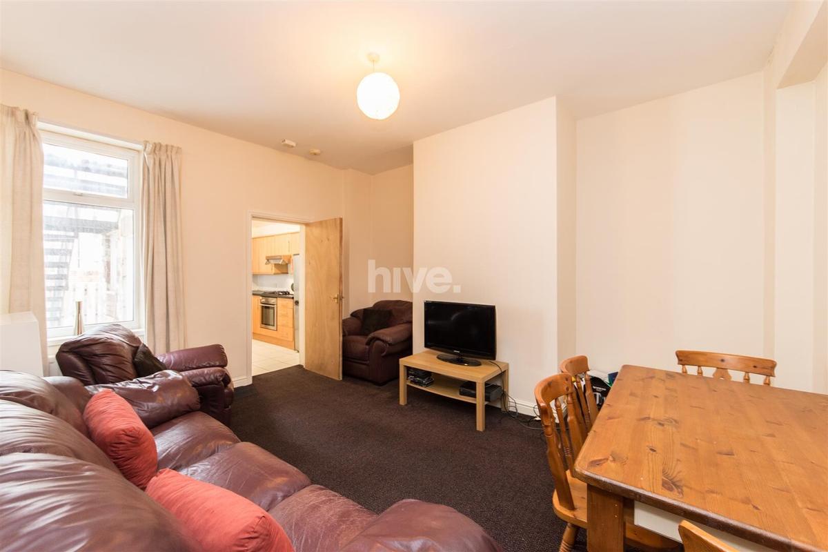 2 bedroom apartment for rent Kelvin Grove, Newcastle, NE2 1RL UniHomes