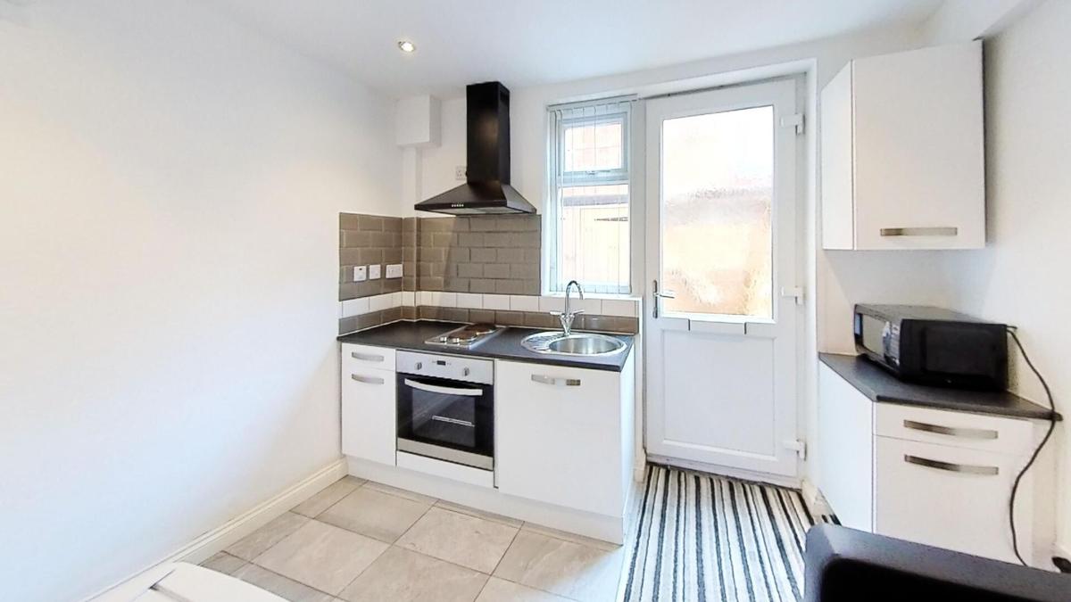 1 bedroom apartment for rent Queens Road, Leicester, LE2 1TT UniHomes