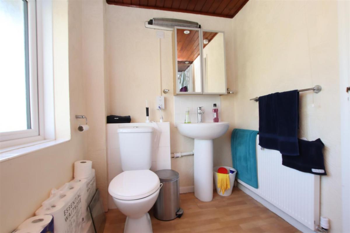 4 bedroom house for rent Bradford Road, Bath, BA2 5BR UniHomes