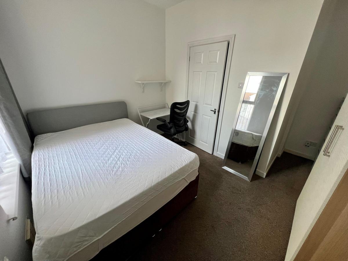 4 bedroom house for rent Hudson Road, Portsmouth, PO5 1HD UniHomes