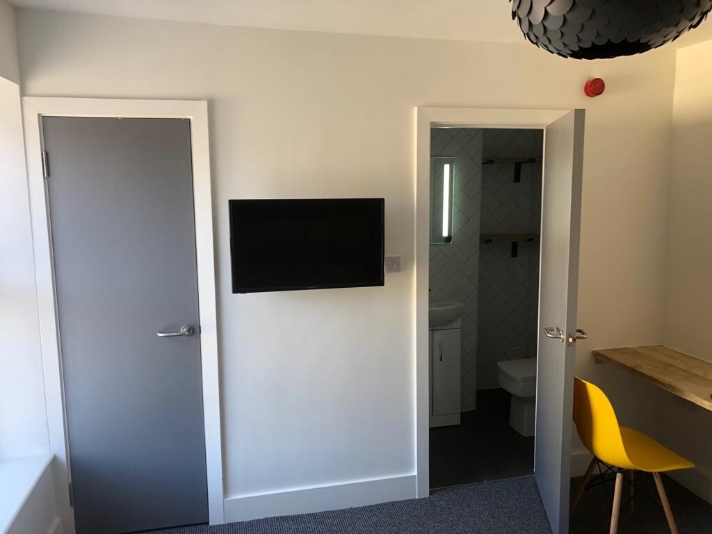 5 bedroom house for rent Vincent Street, Swansea, SA1 3TY UniHomes