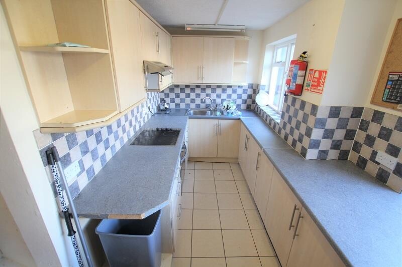 5 bedroom house for rent Llanbadarn Road, Aberystwyth, SY23 1EJ UniHomes