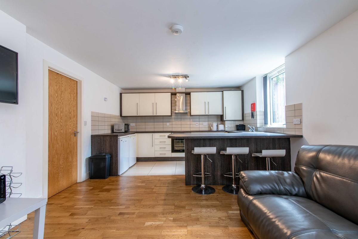 3 bedroom apartment for rent Kilbourn Street, Nottingham, NG3 1BS