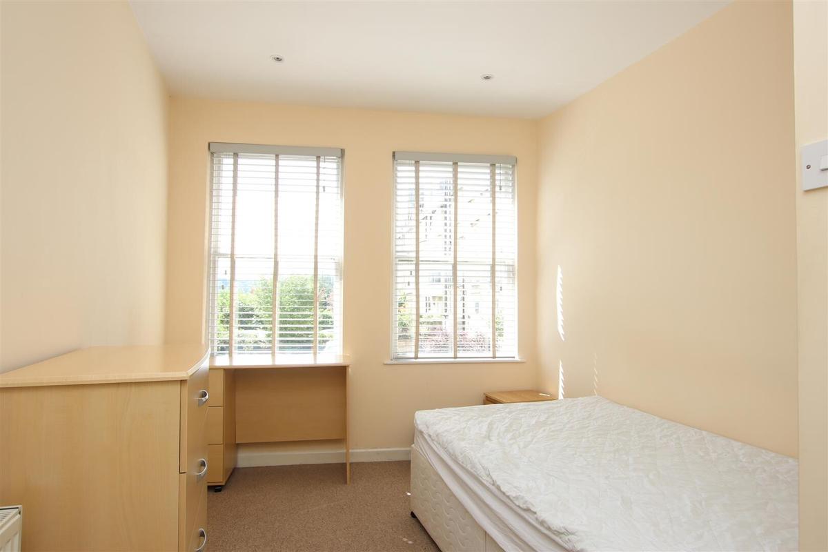 3 bedroom house for rent Guinea Lane, Bath, BA1 5NB UniHomes