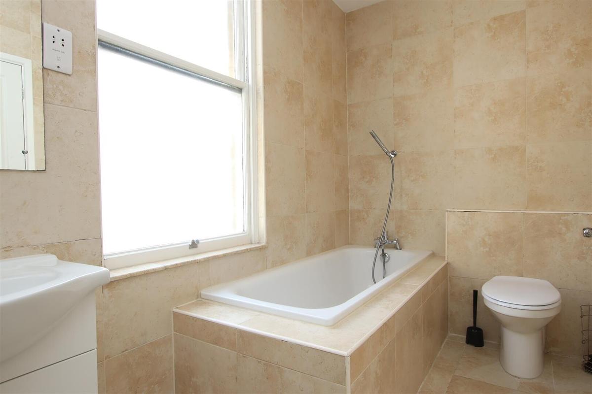 3 bedroom house for rent Guinea Lane, Bath, BA1 5NB UniHomes