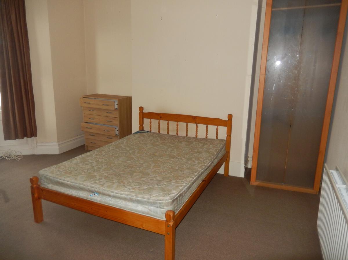 3 bedroom apartment for rent Doncaster Road, Newcastle, NE2 1RB UniHomes