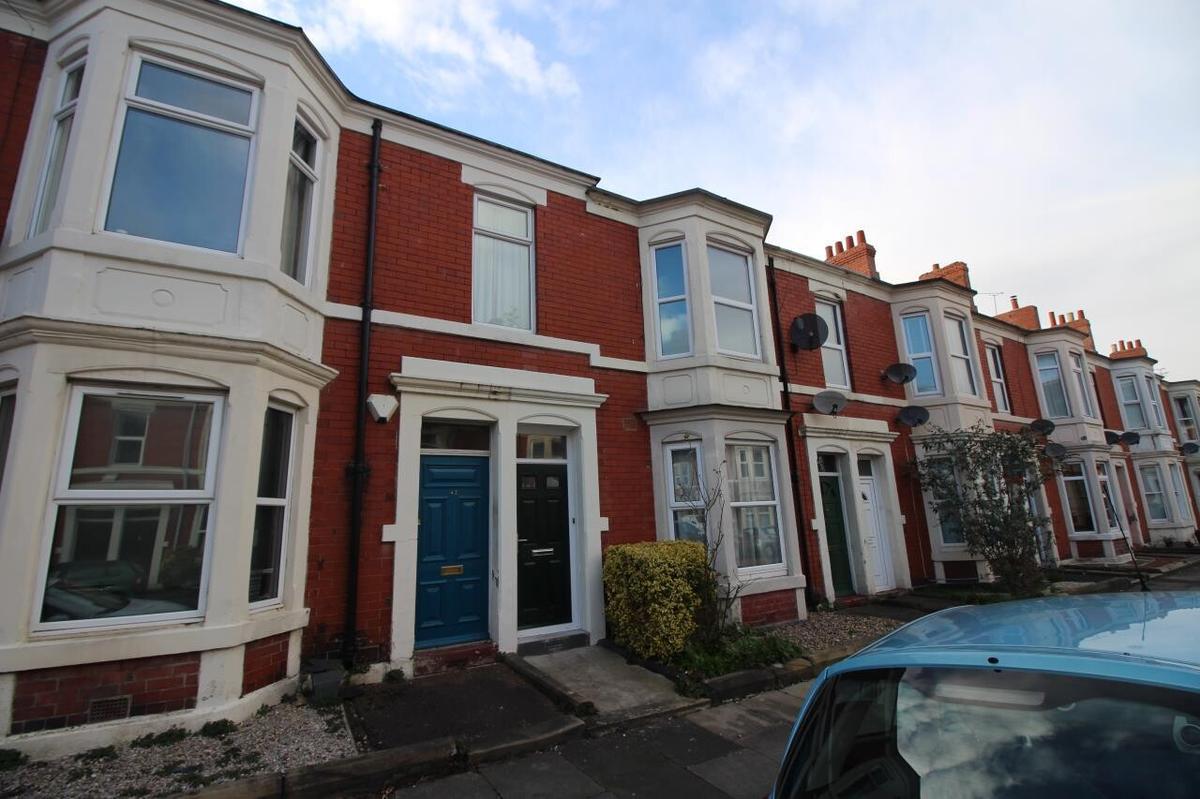 3 bedroom apartment for rent Newlands Road, Newcastle, NE2 3NT UniHomes