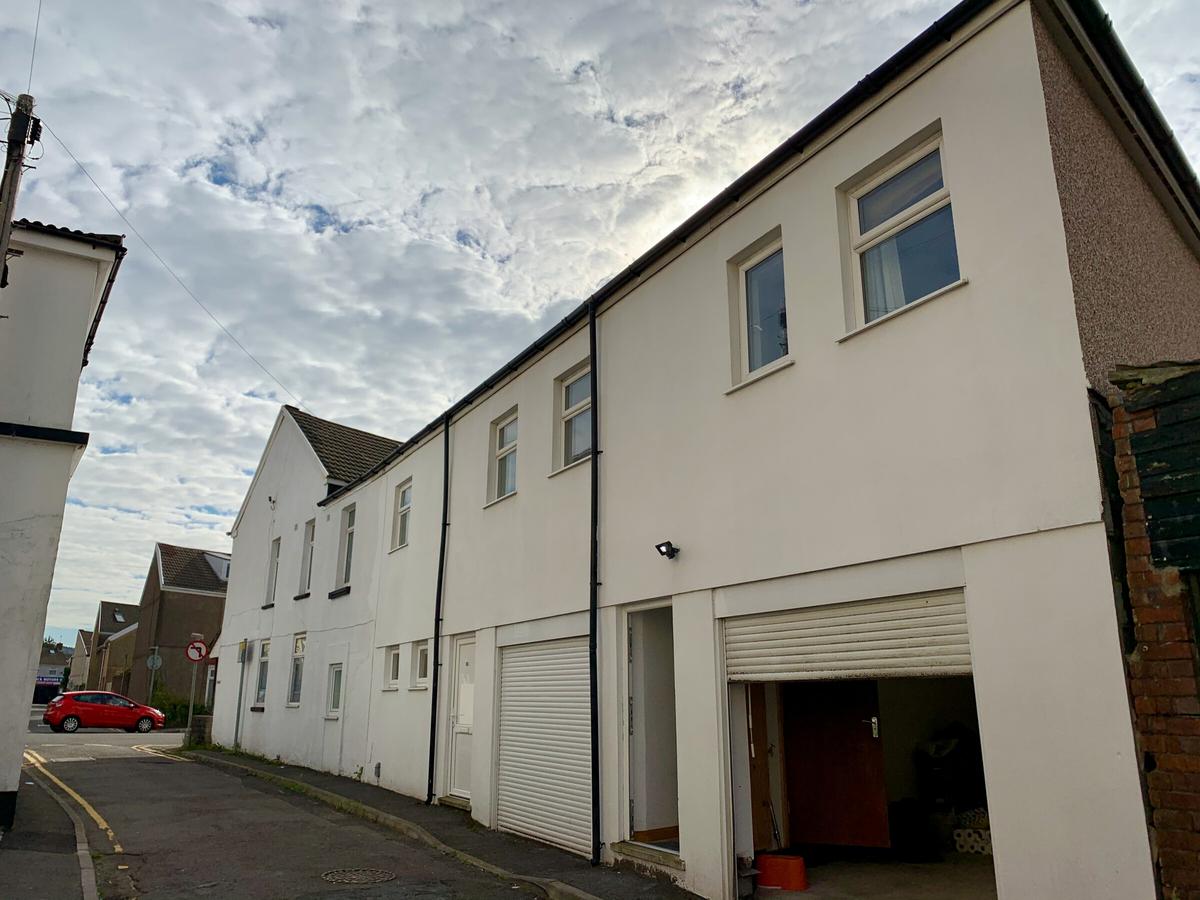 3 bedroom house for rent Henrietta Street, Swansea, SA1 4HW UniHomes