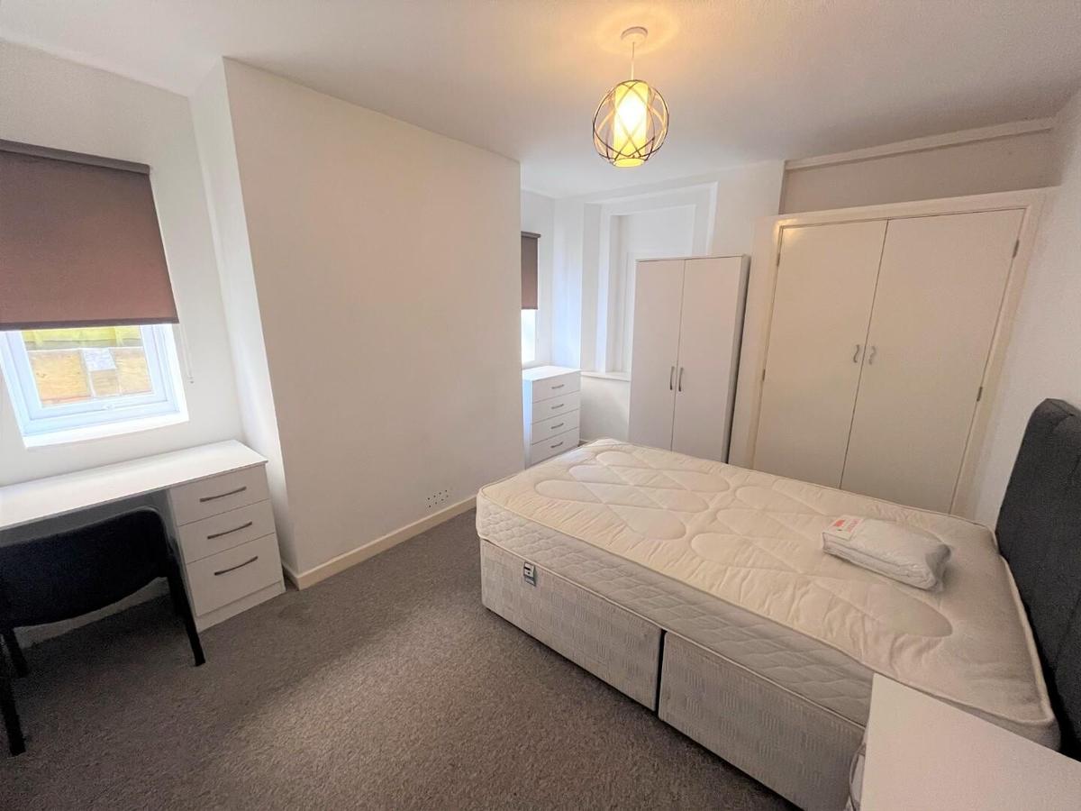 7 bedroom house for rent Lower Oldfield Park, Bath, BA2 3HP UniHomes