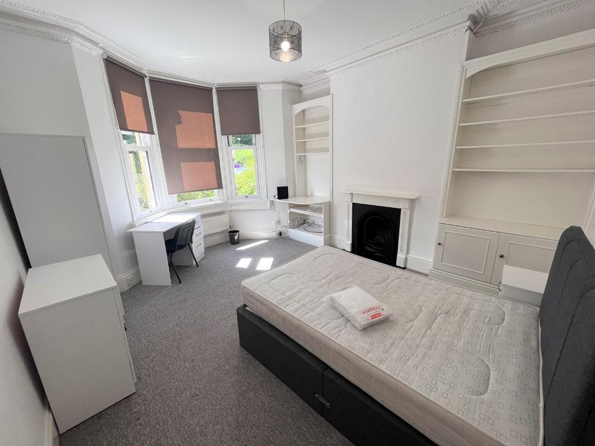 7 bedroom house for rent Lower Oldfield Park, Bath, BA2 3HP UniHomes