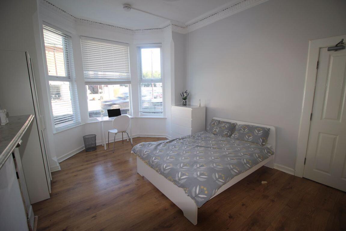 9 bedroom house for rent Radcliffe Road, Nottingham, NG2 5FW UniHomes