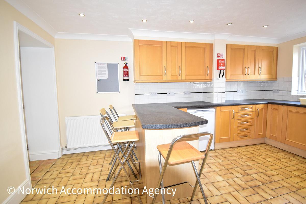 5 bedroom house for rent Girton Road, Norwich, NR2 3JR UniHomes