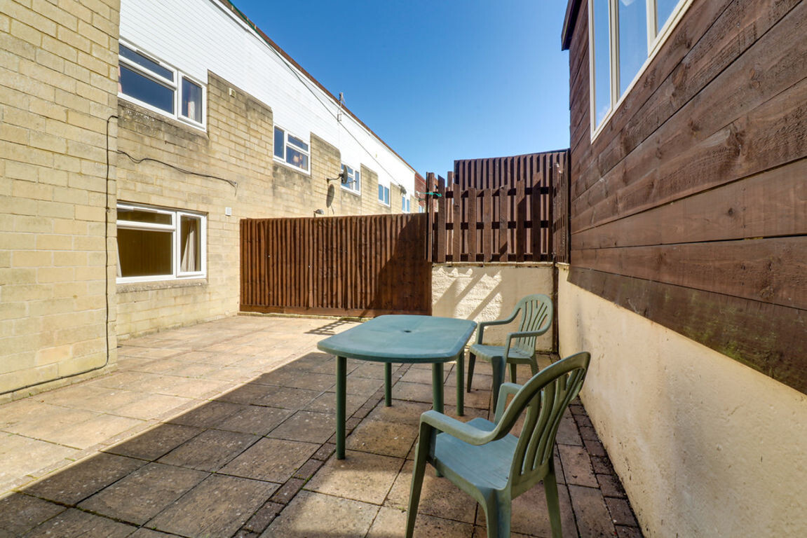 4 bedroom house for rent Loxton Drive, Bath, BA2 1BR UniHomes