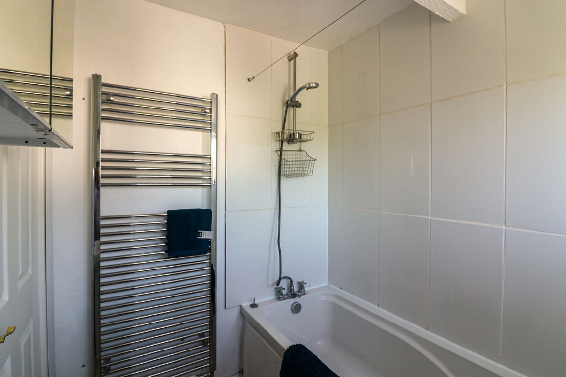 4 bedroom house for rent Loxton Drive, Bath, BA2 1BR UniHomes