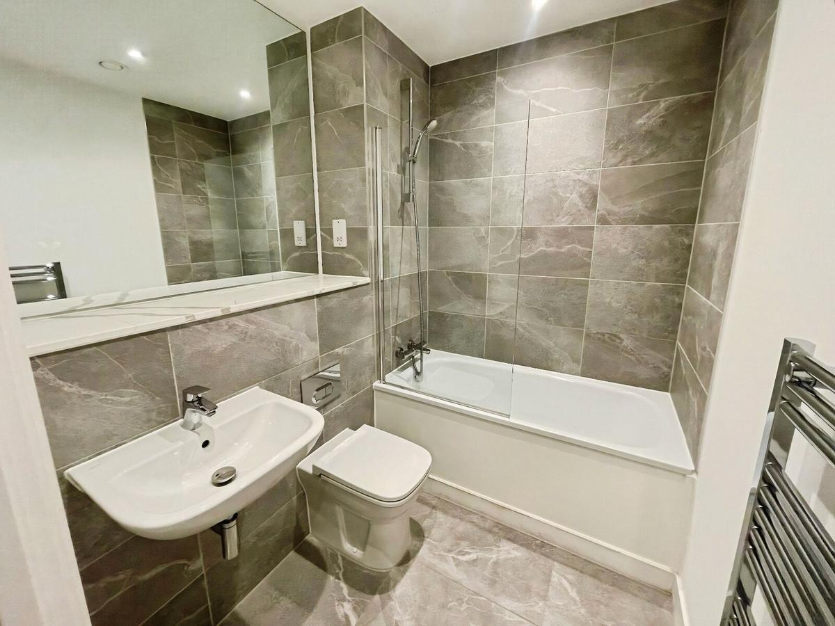 2 bedroom house for rent Fifty5Ive Manchester, M3 7GY | UniHomes
