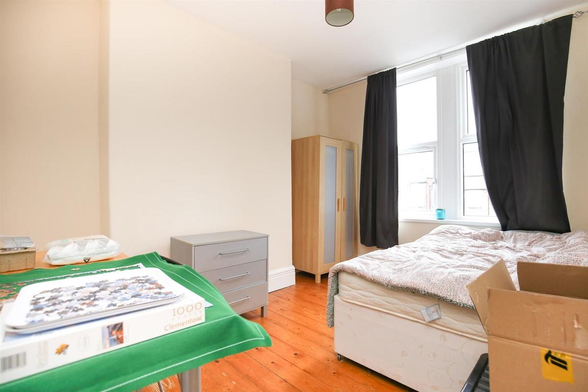 4 bedroom apartment for rent Newlands Road, Newcastle, NE2 3NT UniHomes