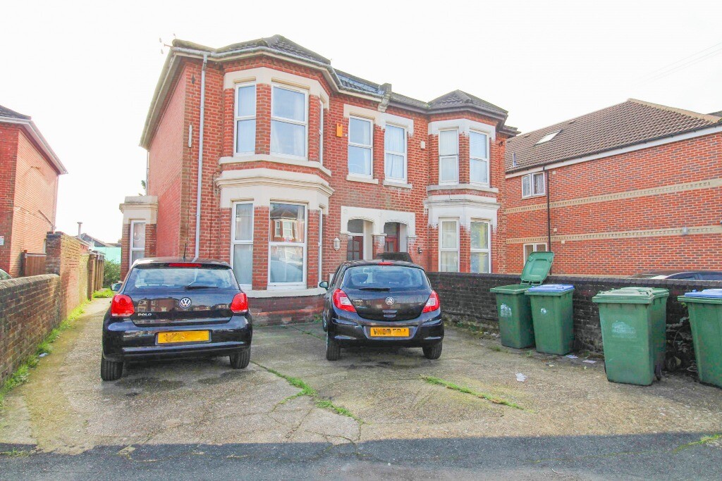 3 bedroom apartment for rent Alma Road, Southampton, SO14 6UQ UniHomes