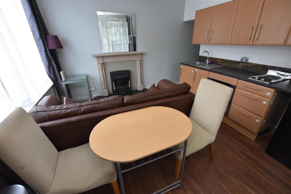 2 bedroom apartment for rent Wallace Road, Birmingham, B29 7ND UniHomes