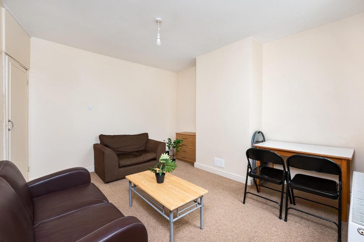 4 bedroom house for rent St. Kildas Road, Bath, BA2 3QJ UniHomes