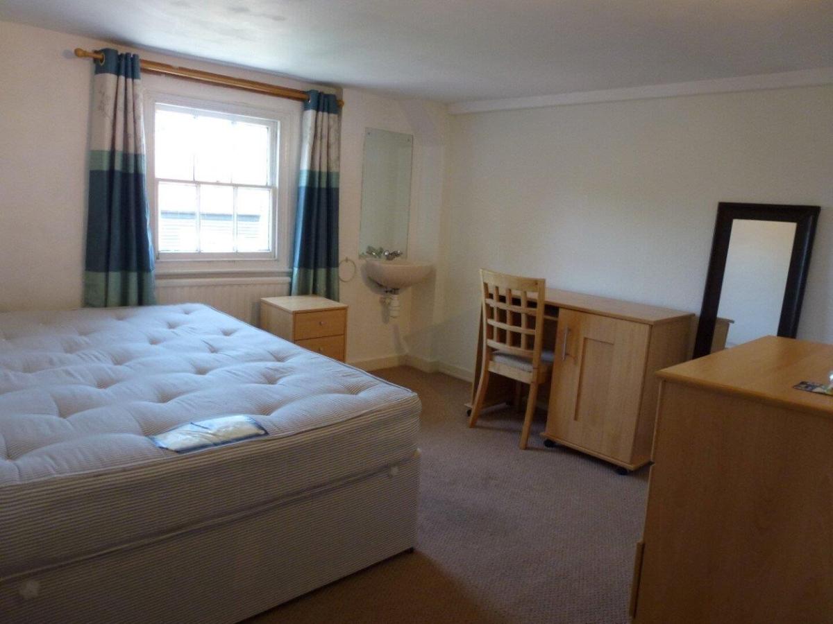 3 bedroom house for rent Old Dover Road, Canterbury, CT1 3JB UniHomes