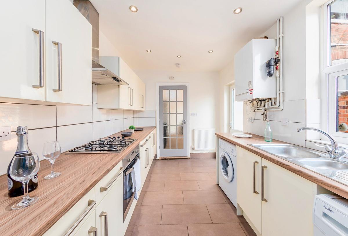 5 bedroom house for rent Lytton Road, Leicester, LE2 1WL UniHomes