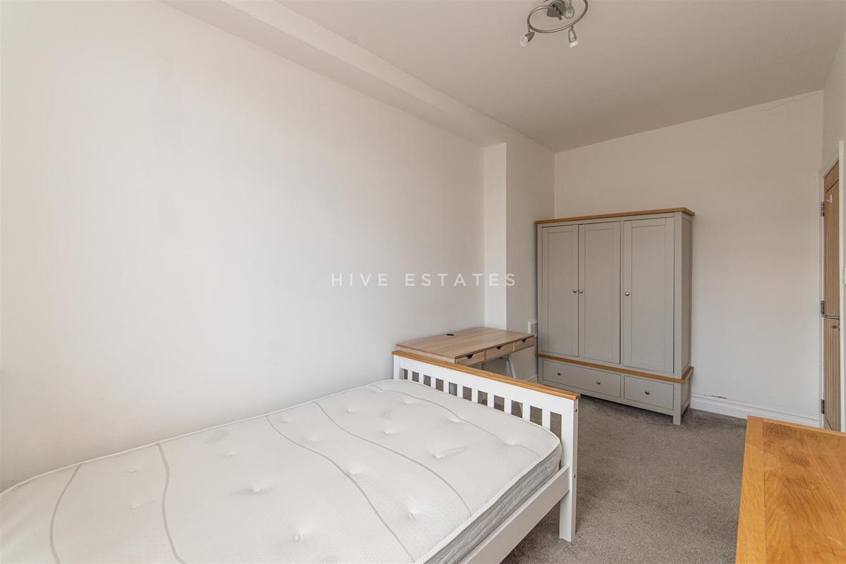 3 bedroom apartment for rent Helmsley Road, Newcastle, NE2 1RD UniHomes