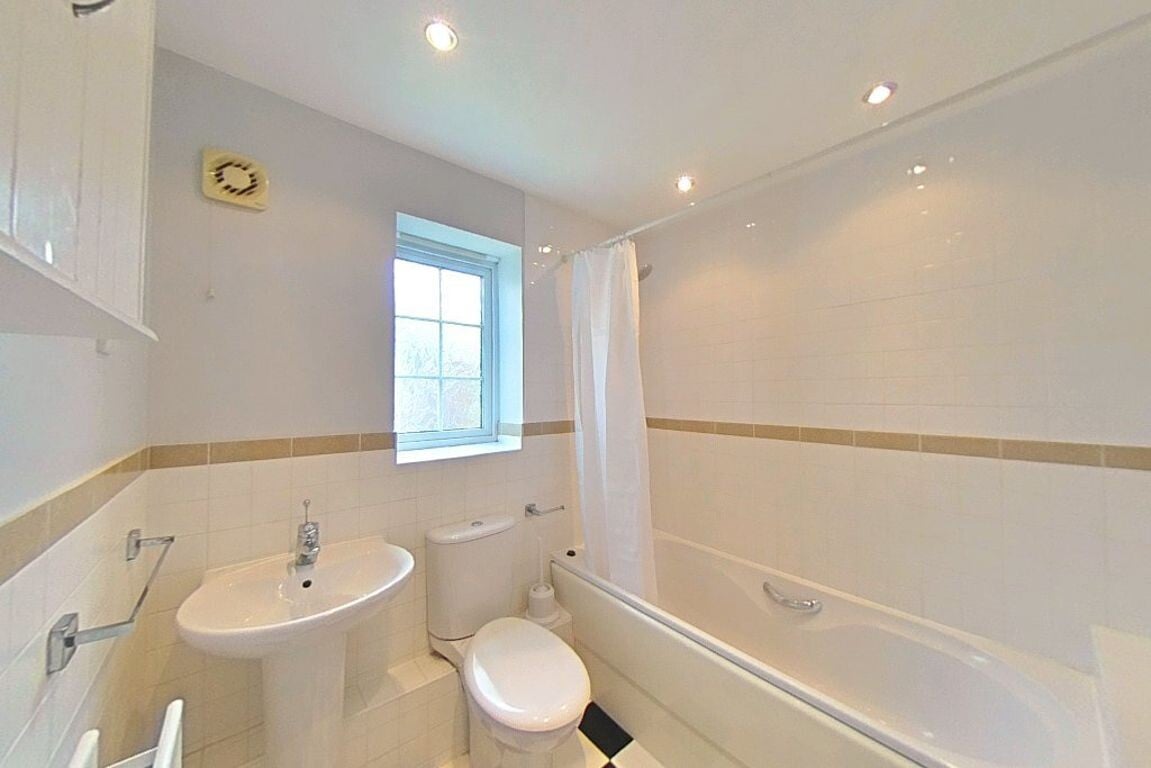 3 bedroom house for rent Kingfisher Way, Loughborough, LE11 3NF UniHomes