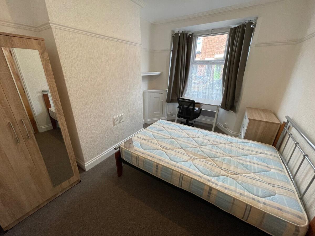 4 bedroom house for rent Lytton Road, Leicester, LE2 1WL UniHomes