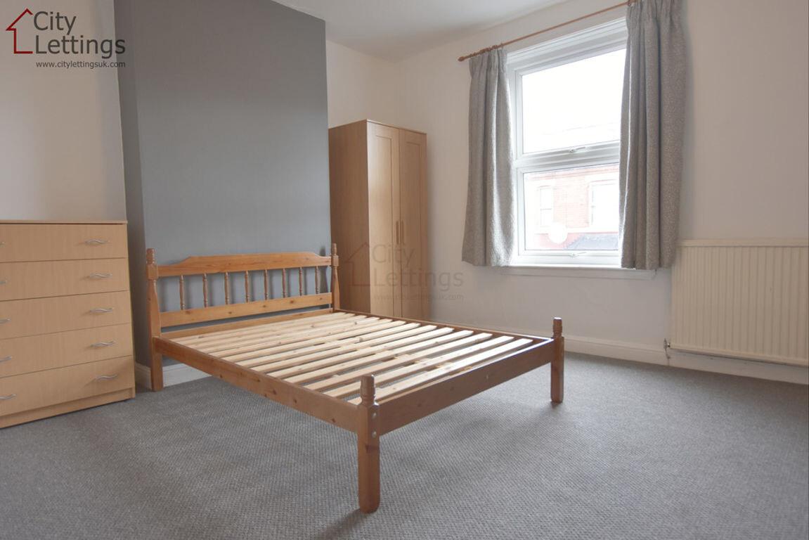 3 bedroom house for rent Sedgley Avenue, Nottingham, NG2 4JA UniHomes