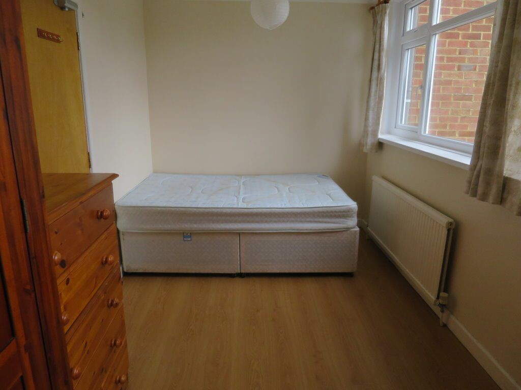 6 bedroom house for rent Horwood Close, Oxford, OX3 7RF UniHomes