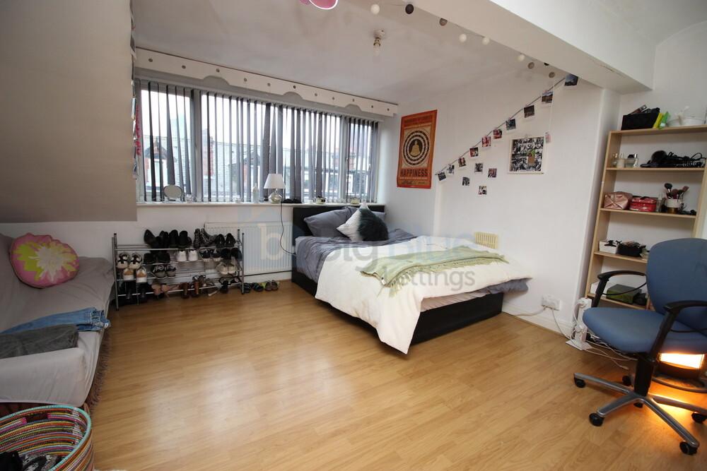 5 bedroom house on Archery Street, City Center, Woodhouse, Leeds