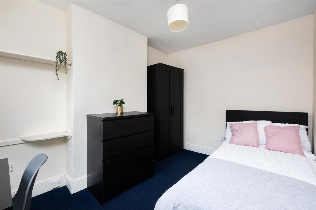 3 bedroom house for rent Dartmouth Avenue, Bath, BA2 1AS UniHomes