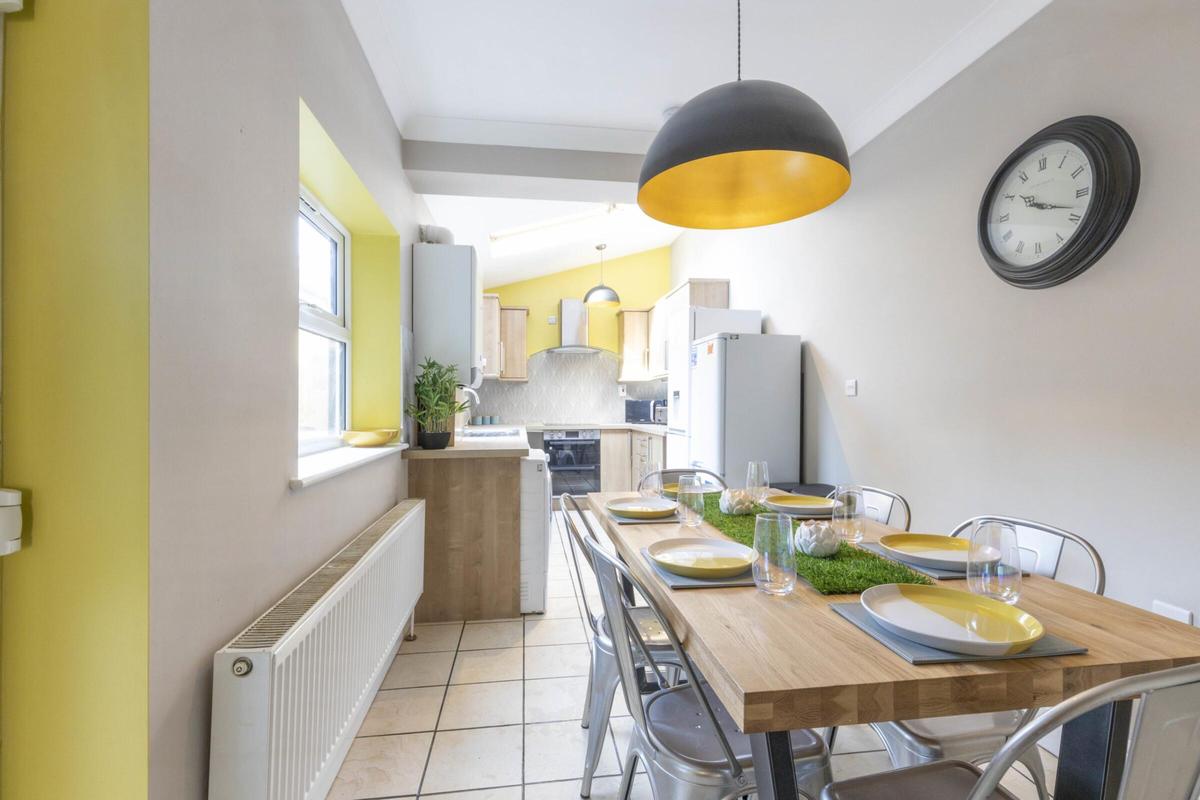 6 bedroom house for rent Balfour Road, Nottingham, NG7 1NY UniHomes